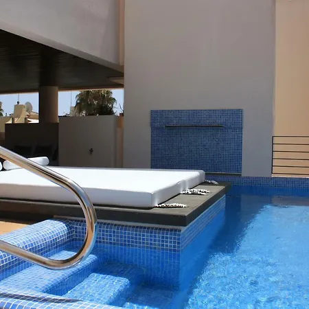 Apartamento 104 - With Private Swimming Pool *