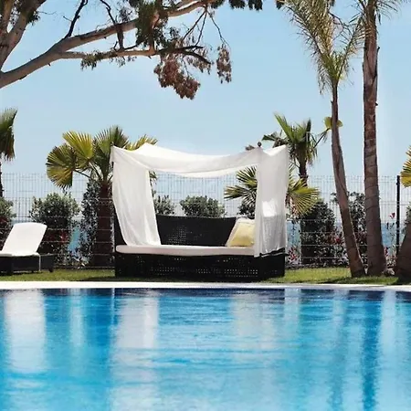 Daire 104 - With Private Swimming Pool Estepona