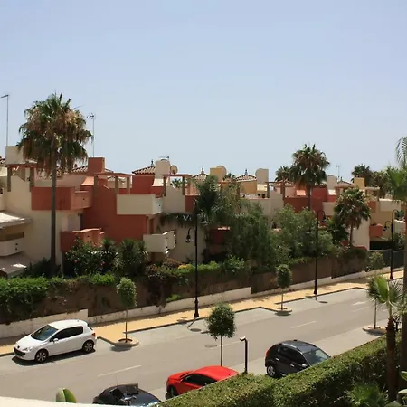 Daire 104 - With Private Swimming Pool Estepona
