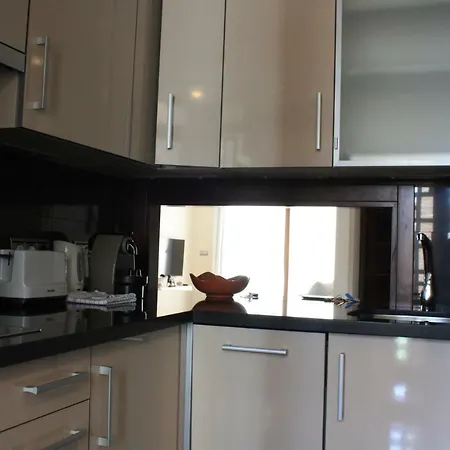 Daire 104 - With Private Swimming Pool Estepona